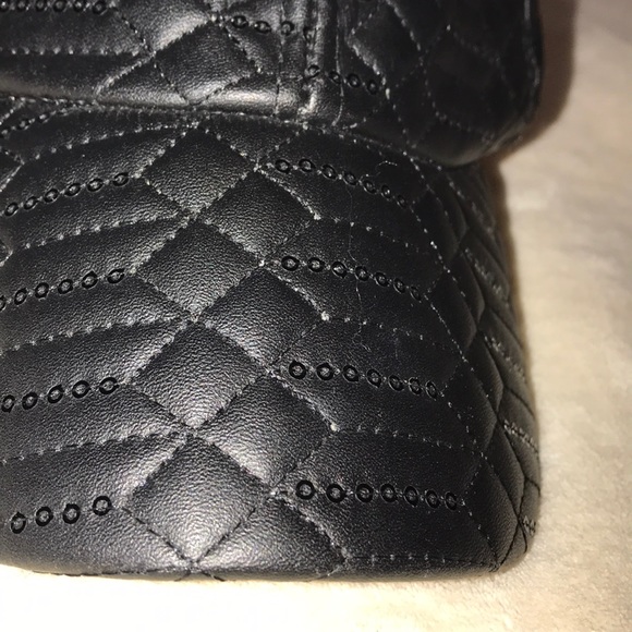 Hat - Picture 2 of 4